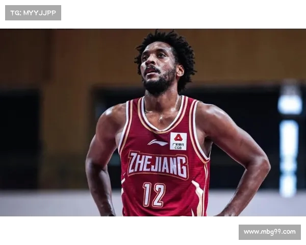 山东确定鲍威尔与克里斯搭档 第三外援倾向内线并可能为新秀