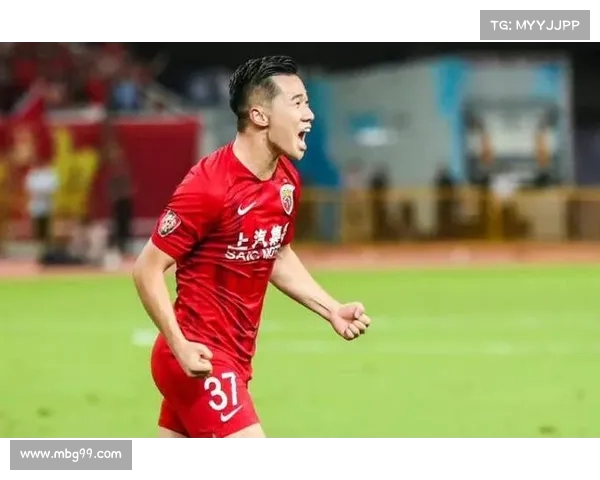 陈彬彬迎来南通支云生涯百场里程碑持续为球队贡献力量 陈彬彬迎来南通支云生涯百场里程碑持续为球队贡献力量